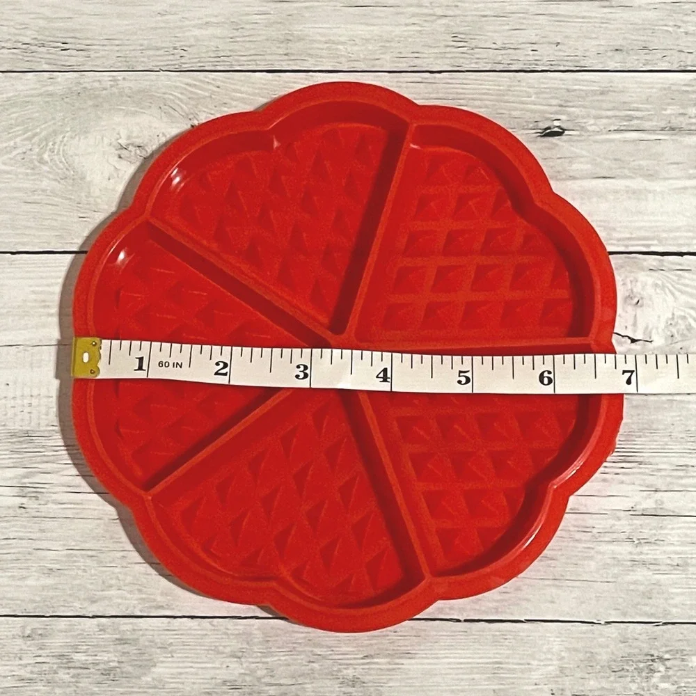 Red Silicone Heart Waffle Mold 5 Cavity Round Scalloped Baking Pan 7 Inch
